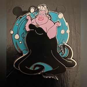 Disney Limited Edition Ursula The Little Mermaid Pin